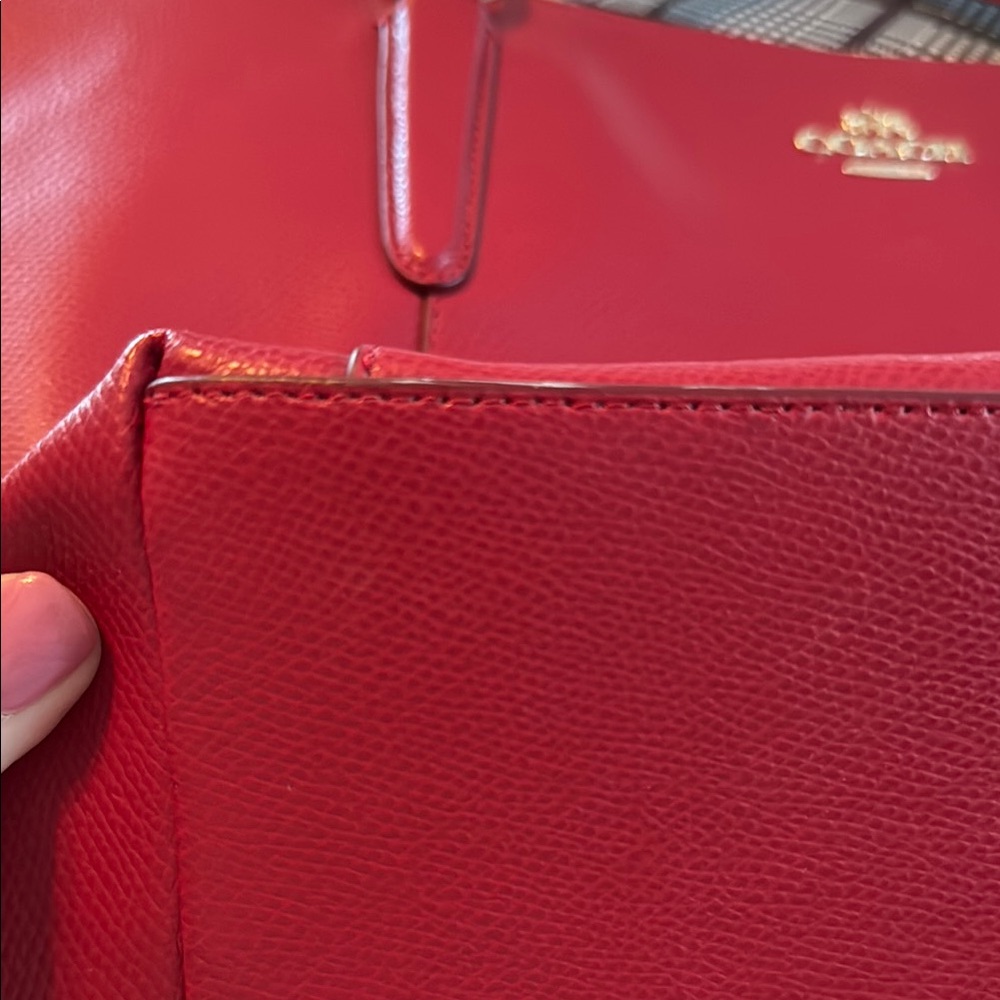 Coach Red Leather Women's Bag - Picture 6 of 8